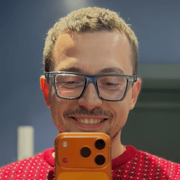 Denis Zhitnyakov headshot